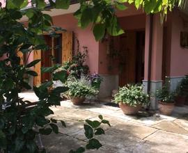 Villa indipendente con giardino privato