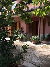 Villa indipendente con giardino privato