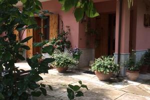 Villa indipendente con giardino privato