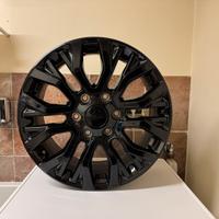 Cerchi in lega 18’’ a6x2 razze a Y Nero