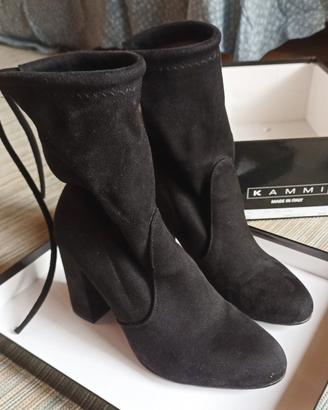 Stivaletto scamosciato nero n.38 KAMMI