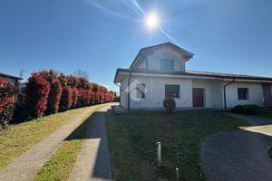 VILLA SINGOLA A POZZONOVO
