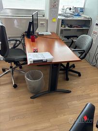 Arredo e Mobili ufficio usati