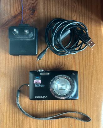 nikon coolpix s2700