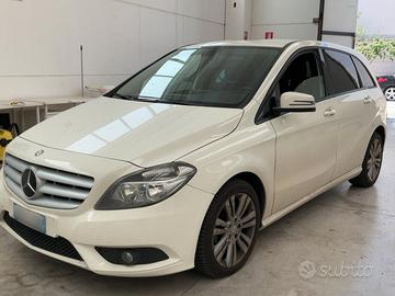 MERCEDES CLASSE B 180 CDI - AUTOMATICO