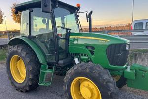 TRATTORE JOHN DEERE 8083E