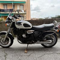 Triumph Legend TT 900