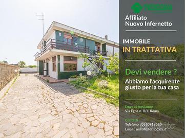PORZIONE DI BIFAMILIARE A ROMA