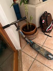 Monopattino Oxelo ripiegabile anche con freno