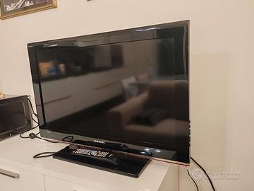 Samsung LE32B530P7W TV full HD televisore