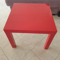 Tavolino rosso