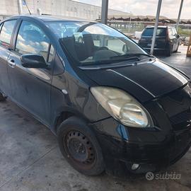 Toyota Yaris 1.3 Benzina 2NR FE 2009 PER RICAMBI