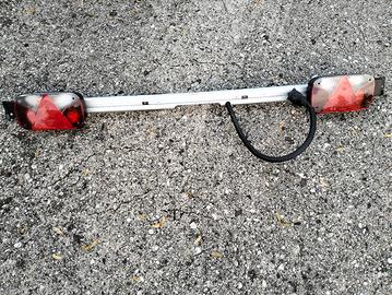 Barra con fanali cablata per portabici, carrello 