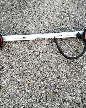 Barra con fanali cablata per portabici, carrello 