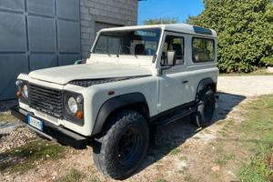 Land rover defender Td5 90