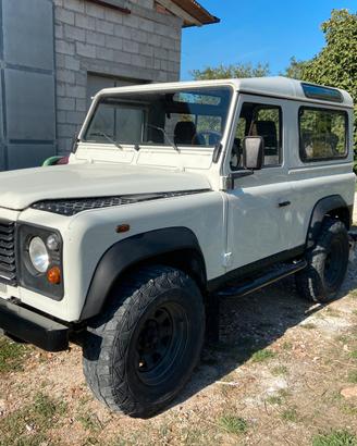 Land rover defender Td5 90