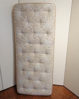 GRATIS Materasso mai usato