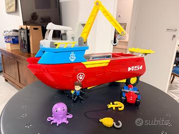 Paw patrol nave con persoanggi e vaicolo raider