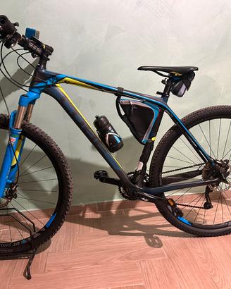 Bicicletta Cube