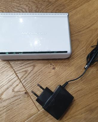Switch 5 porte MEDIACOM
