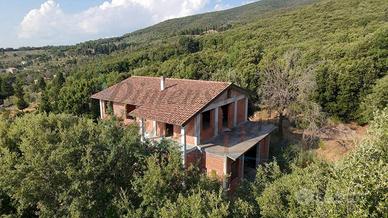 Villa di 180 m² con 5 locali e box auto a Santa Lu