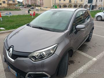 Renault Captur 1.5 diesel gancio uniproprietario