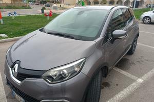 Renault Captur 1.5 diesel gancio uniproprietario