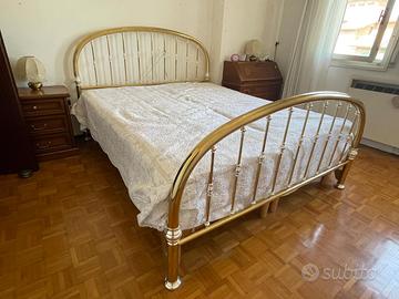 Testata e pediera in ottone