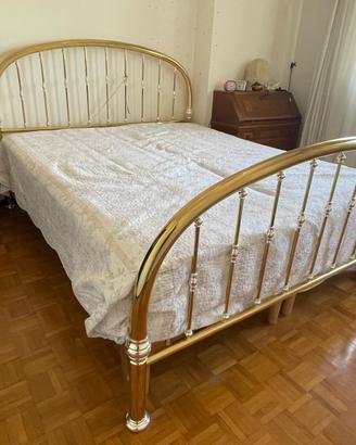 Testata e pediera in ottone