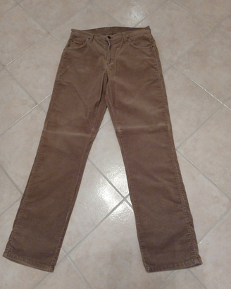 Tre pantaloni velluto Uomo 52