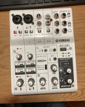 Scheda audio e mixer Yamaha AG06