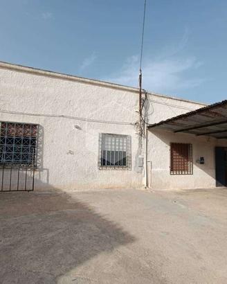 Casa con ampio terreno