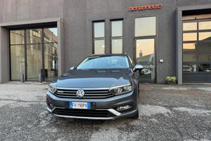 Volkswagen Passat Variant 2.0 bitdi Highline 4moti