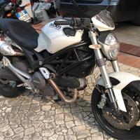 Ducati Monster 696 - 2008