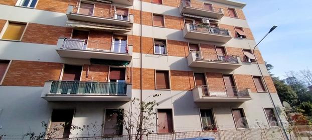 Appartamento con garage zona centrale