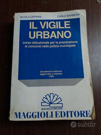 libro il vigile urbano 1996 corso istituzionale €3