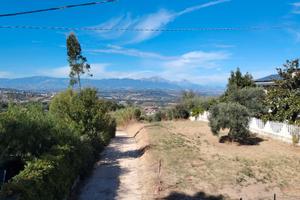 Villa singola con garage zona collinare