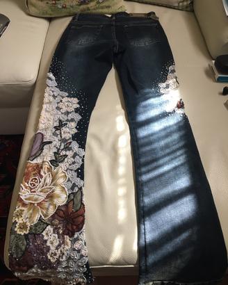 Jeans taglia 38.