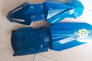  plastiche. Husqvarna sm 125 2006