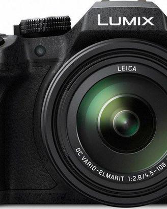 Panasonic Lumix DMC-FZ300 4K Leica 25-600mm