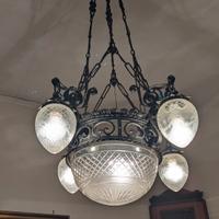 Lampadario artigianale in ferro battuto