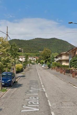 Luminoso bilocale a barbarano vic. con posto auto