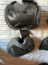 PROTEZIONE PER CORPO PER PATTINAGGIO