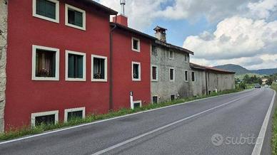 Immobile in asta di 312 m² con più di 5 locali a C