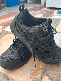 Scarpe skechers antinfortunistiche