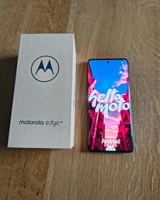 Motorola Edge 40 perfetto a metà prezzo