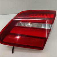 STOP POSTERIORE DESTRO INTEGRATO NEL PORTELLO MERC