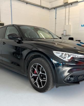 Alfa Romeo Stelvio 2.2 Turbodiesel 210 CV AT8 Q4 E