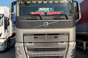 Trattore stradale volvo fh500