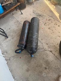 bombole metano auto appena smontate.